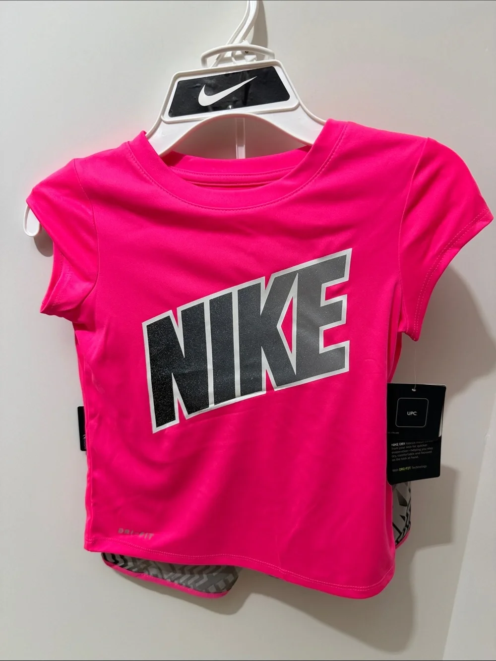 Nike Girls Bright Pink Short Sleeve Tee with Black Logo